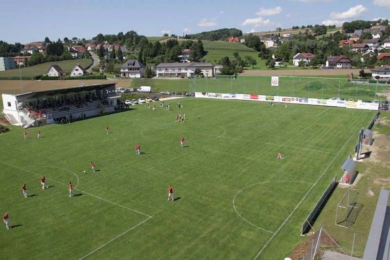 Neuer Sportplatz